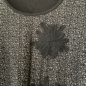 NWOT Guido Pisani Italian Black XL Flower Sweater